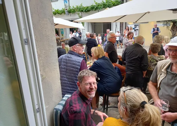 Und Restaurant Neuhauser Ξενοδοχείο Volkach