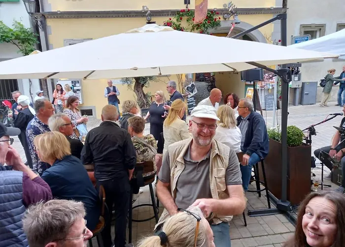 Und Restaurant Neuhauser *