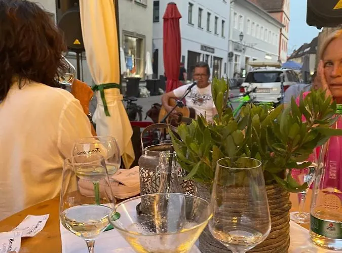 Ξενοδοχείο Und Restaurant Neuhauser