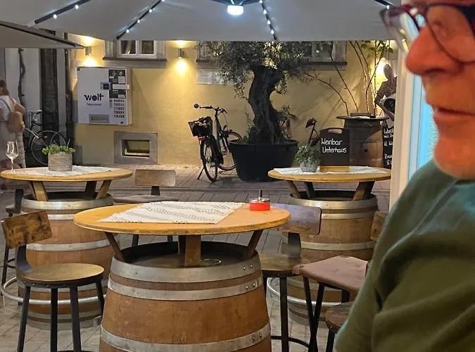 Und Restaurant Neuhauser Ξενοδοχείο *