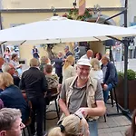 Und Restaurant Neuhauser *
