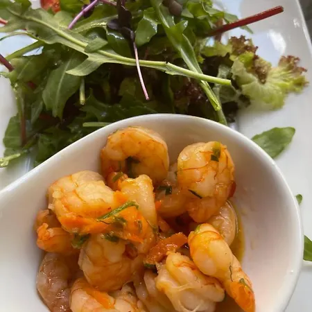 ホテル Und Restaurant Neuhauser フォルカッハ