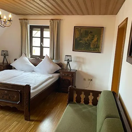 فندق Und Restaurant Neuhauser فولكاخ
