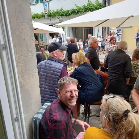 Und Restaurant Neuhauser فندق فولكاخ