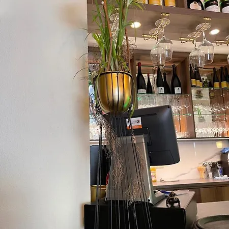 Hotel Und Restaurant Neuhauser Volkach