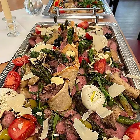 Und Restaurant Neuhauser *