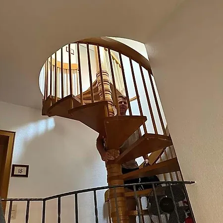 Hotel Und Restaurant Neuhauser Volkach